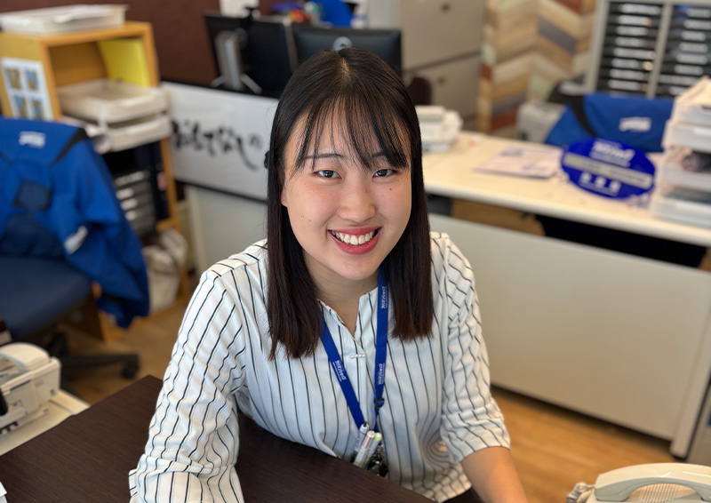 中里　桃子